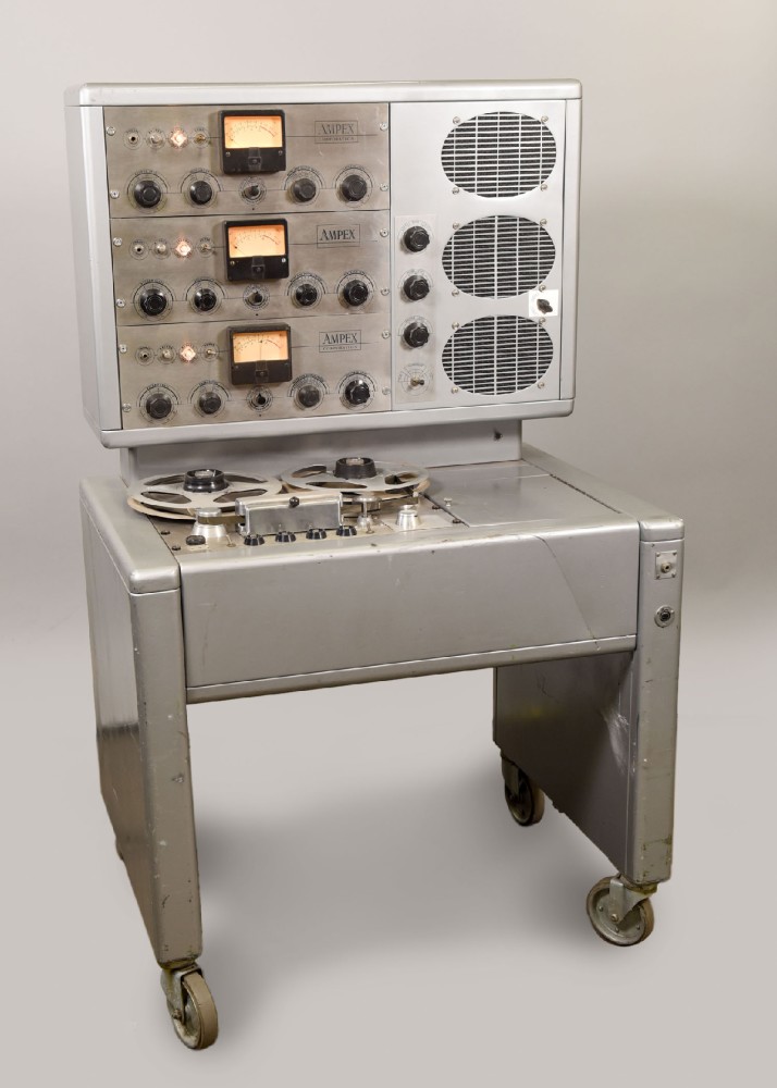 Reel-To-Reel Recorder, AMPEX 300/350 3 Track Tape Machine, In Wide Metal  Case, 3