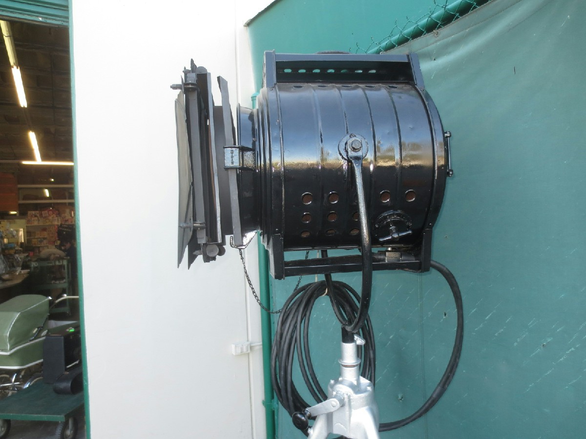 5K, 5K Lamp, 5K Light, Practical, Rigged With Large LED Bulb Inside ...